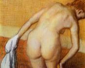 Woman Having a Bath - 埃德加·德加